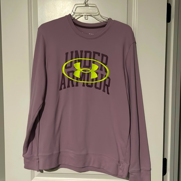 Under Armour Tops - Under Armour Sweatshirt